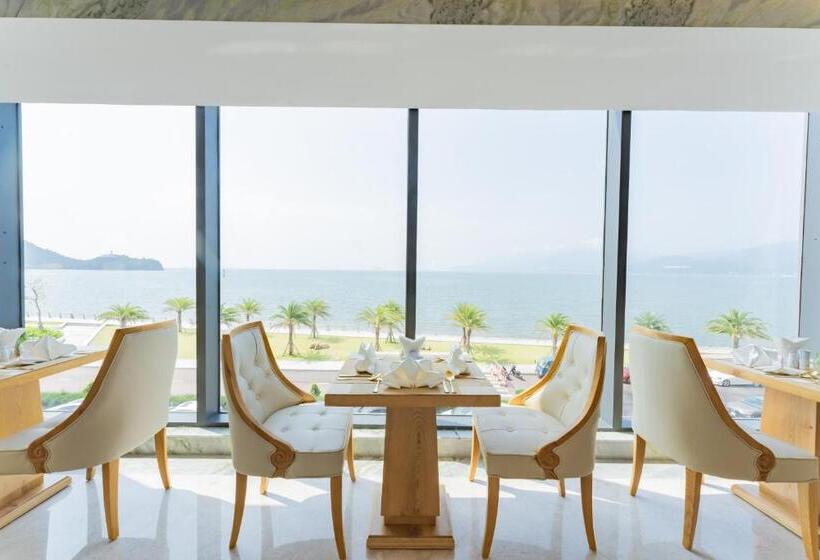 اتاق لوکس با چشم‌انداز دریا, Canary Gold Hotel Quy Nhơn