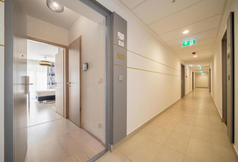 Superior studio with balcony, Vagabond Grand Or