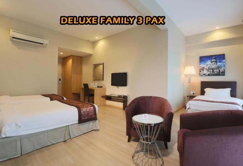 اتاق لوکس سه تخته, Ideals Hotel Melaka