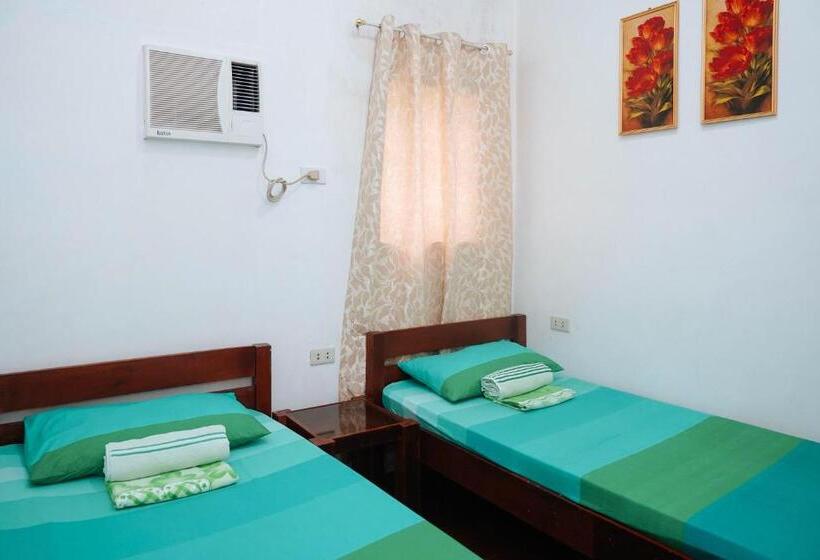 اتاق استاندارد, C Star Travellers Inn