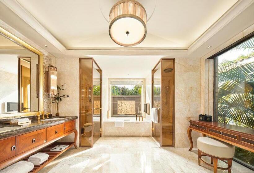 Номер Deluxe, Wanda Reign Resort & Villas Sanya Haitang Bay