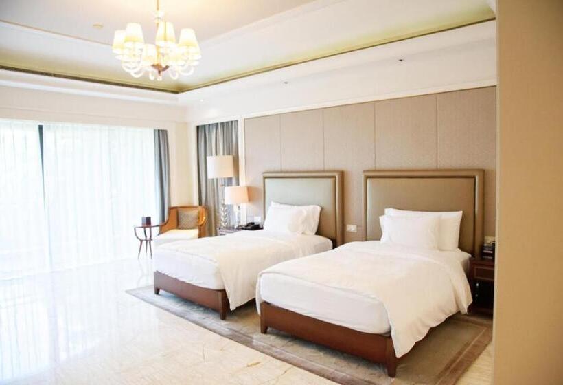 Номер Deluxe, Wanda Reign Resort & Villas Sanya Haitang Bay