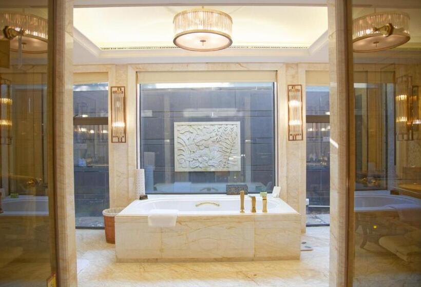 Вилла 2 Спальни Вид на Сад, Wanda Reign Resort & Villas Sanya Haitang Bay