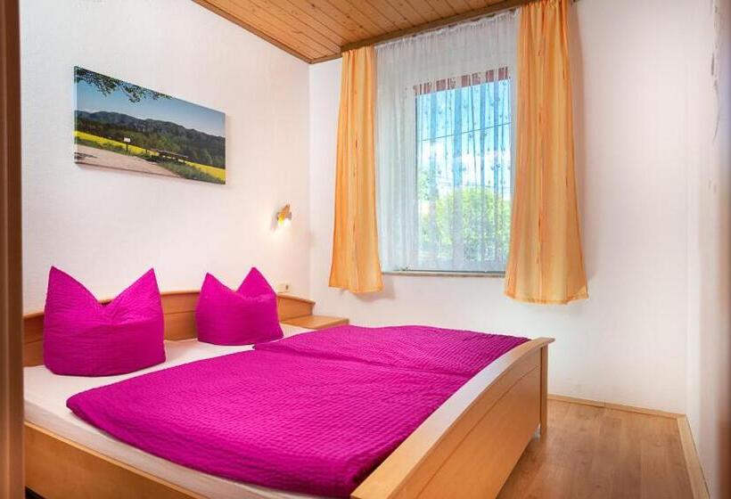 Apartamento 1 Dormitorio Vista Jardín, Ferienhaus Zur Alten Schule