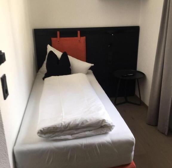 اتاق استاندارد یک نفره, Boutique Hotel Edelweiss