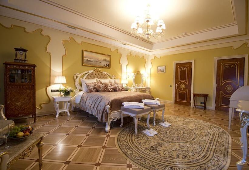 آپارتمان لوکس 1 خوابه, Trezzini Palace Boutique