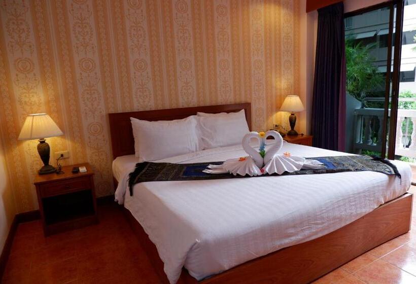 اتاق لوکس با بالکن, Patong Central Residence And Apartment