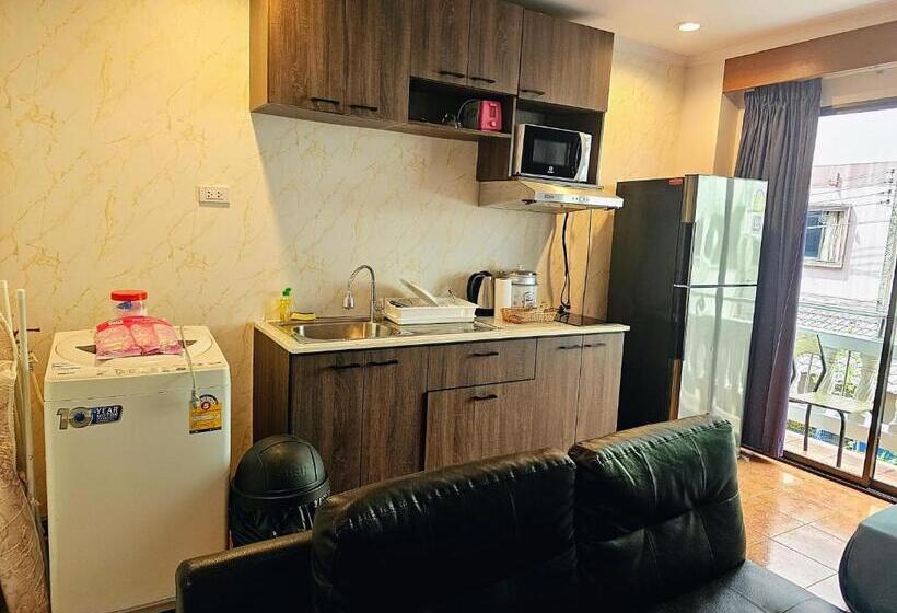 استودیوی استاندارد, Patong Central Residence And Apartment