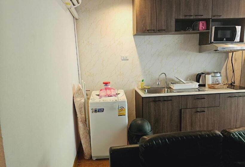 استودیوی استاندارد, Patong Central Residence And Apartment