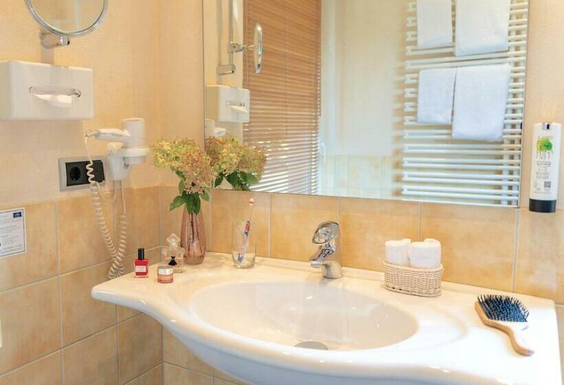 اتاق استاندارد, Residenz Wessinger, Neu Isenburg