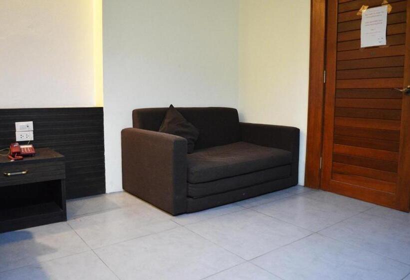 اتاق خانوادگی, De Nawarat Chiangmai Boutique Apartment