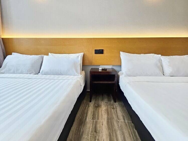 Семейный Номер, Georgetown Inn By Sky Hive
