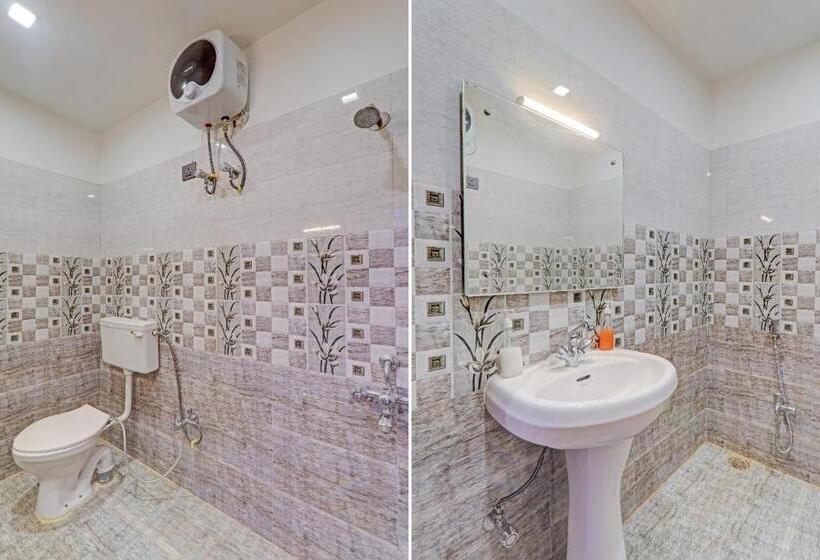 Трехместный Номер Классика, Super Townhouse Riddhi Regency Near Indira Nagar Metro Station