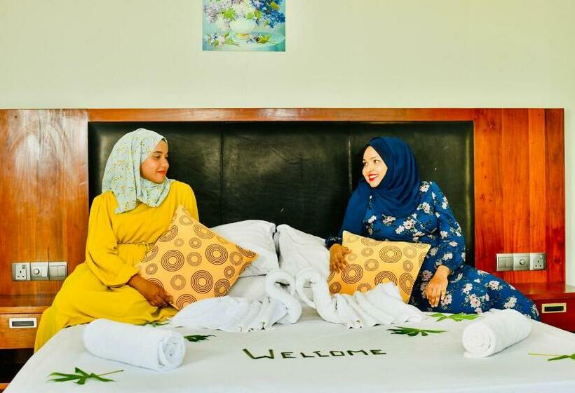 اتاق لوکس, La Cabana, Maamigili
