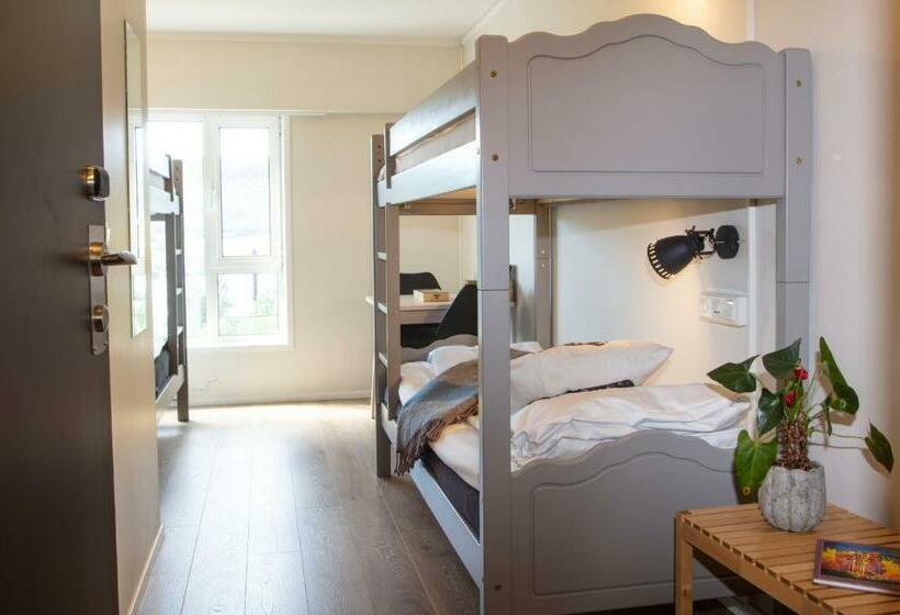Кровать в Общей Комнате, Lillehammer Stasjonen Hostel