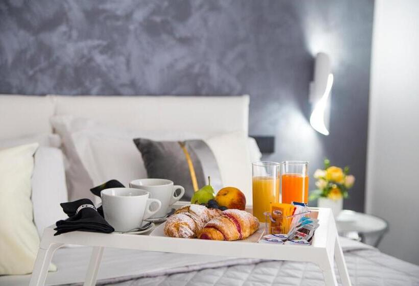 Номер Deluxe с Балконом, Maison De Julia Pompei
