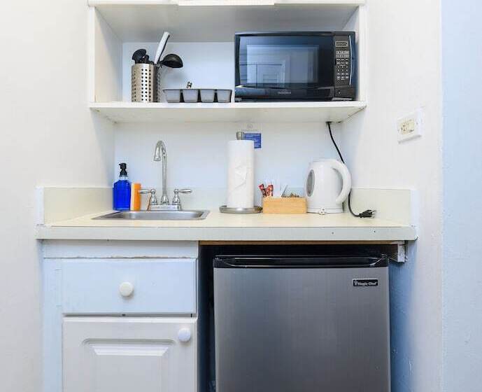 استودیوی استاندارد, Seastays Apartments
