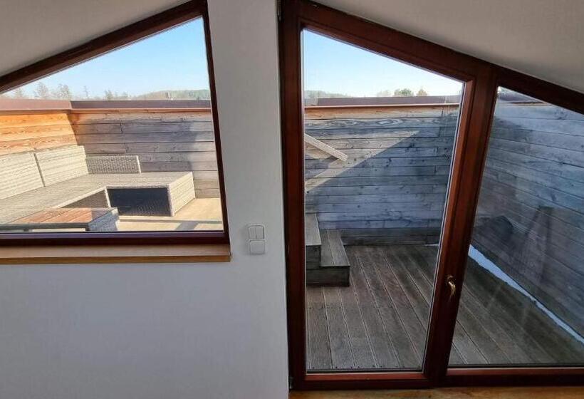 Suite with Terrace, Restovna