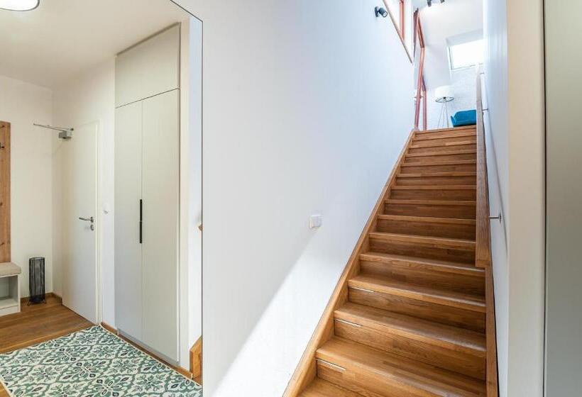 Suite with Terrace, Restovna