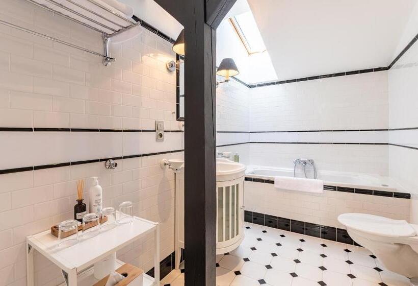 Suite with Terrace, Restovna
