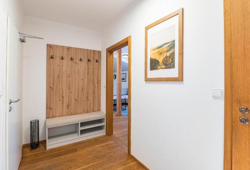 Suite with Terrace, Restovna