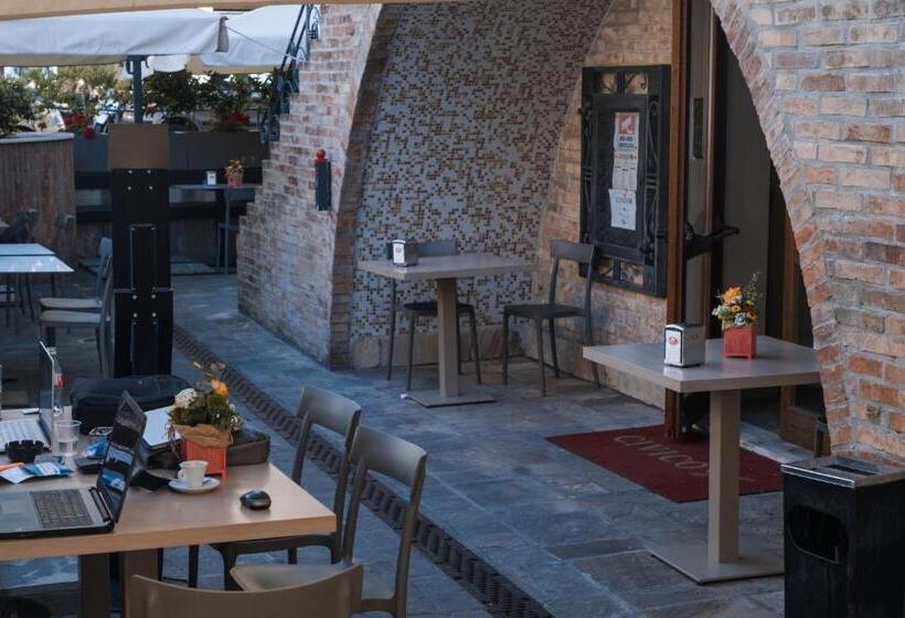 اتاق سوپریور با تخت بزرگ, B&b Palazzo Storico Di Nicola
