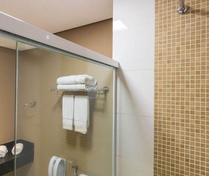 Quarto Triplo Superior, Viale Tower