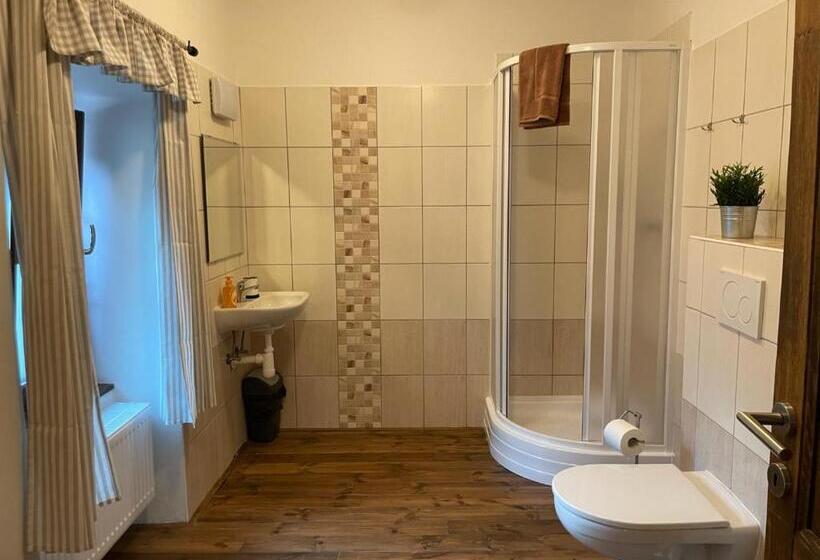 침실 1개 아파트, Apartmány Rožmberk