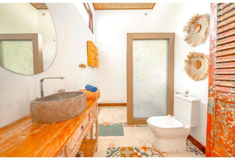 Bungalow Familiar, Sriyana Uluwatu