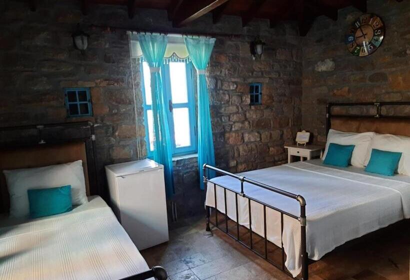 اتاق لوکس سه تخته, Efli̇n Buti̇k Otel