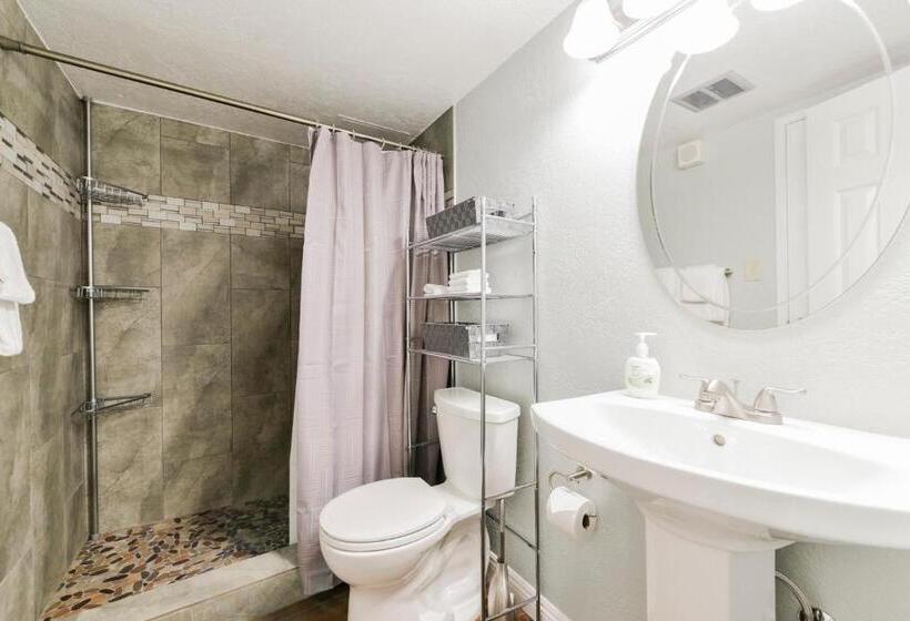 آپارتمان پریمیوم 1 خوابه, Stripviewsuites At Jockey Club