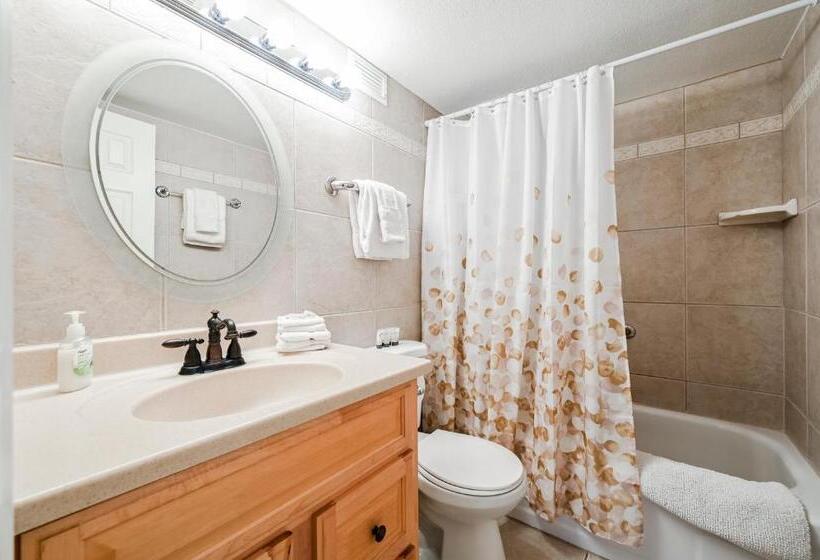 آپارتمان 3 خوابه, Stripviewsuites At Jockey Club