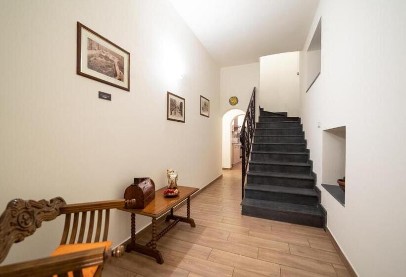 اتاق استاندارد با تخت بزرگ, Le Vie Del Centro B&b