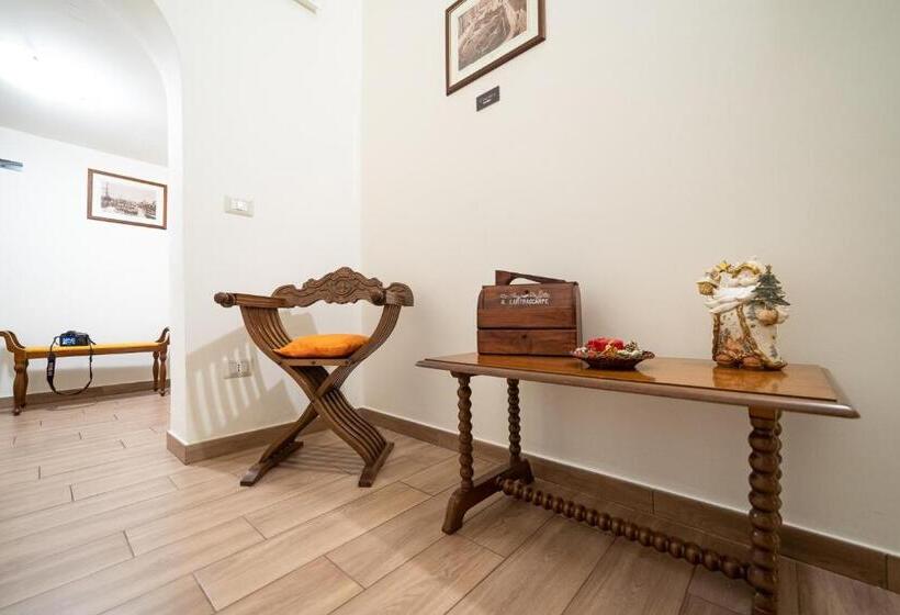 اتاق استاندارد با تخت بزرگ, Le Vie Del Centro B&b