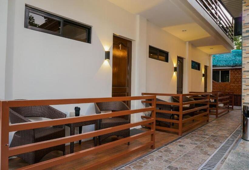스탠다드 룸, Amigos Dauin Hostel