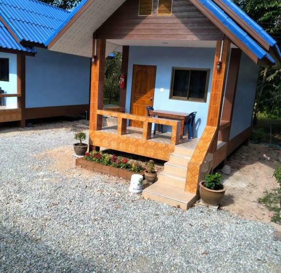 اتاق استاندارد چهار تخته, Yahle Villa เยห์เล่วิลล่า