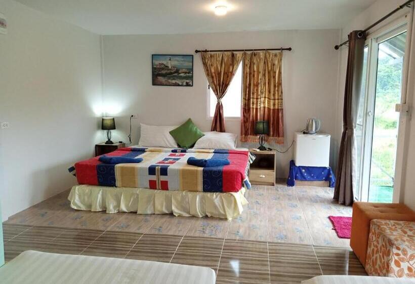Семейное Бунгало, Lanta Dareen Garden Home