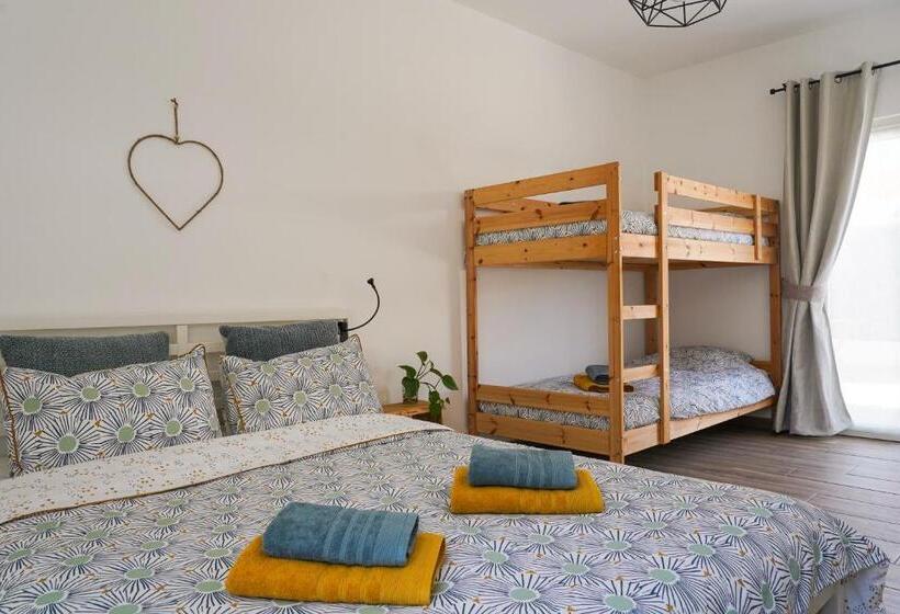 חדר סטנדרט לארבעה, Casa Codebò   Bed & Breakfast