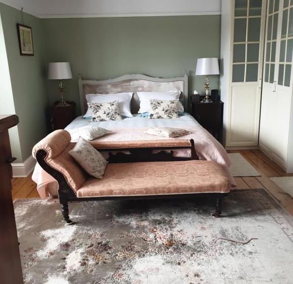 اتاق سوپریور با تخت بزرگ, Harry S Bed And Breakfast