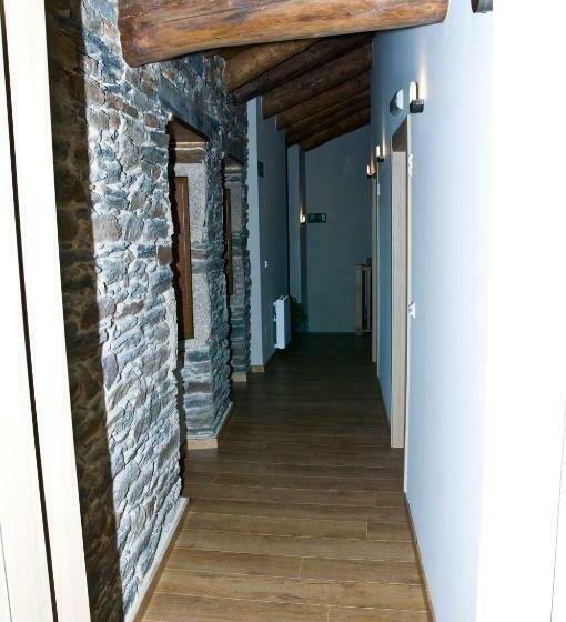 اتاق استاندارد, Pension Serrano