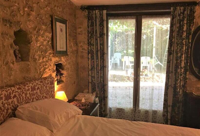 Номер Стандарт, Chambres D Hotes Les Coustilles