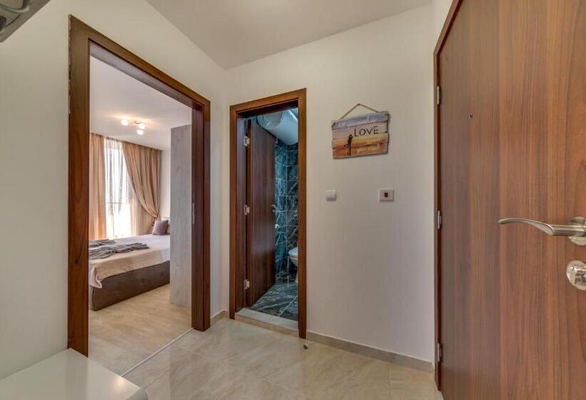 Апартаменты 1 Спальня Вид на Море с Балконом, Apartcomplex Golden Bay