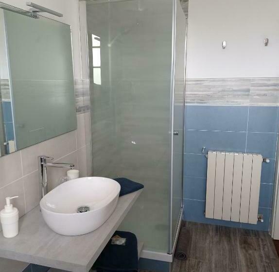 Четырехместный Номер Стандарт с Балконом, B&b Le Zagare