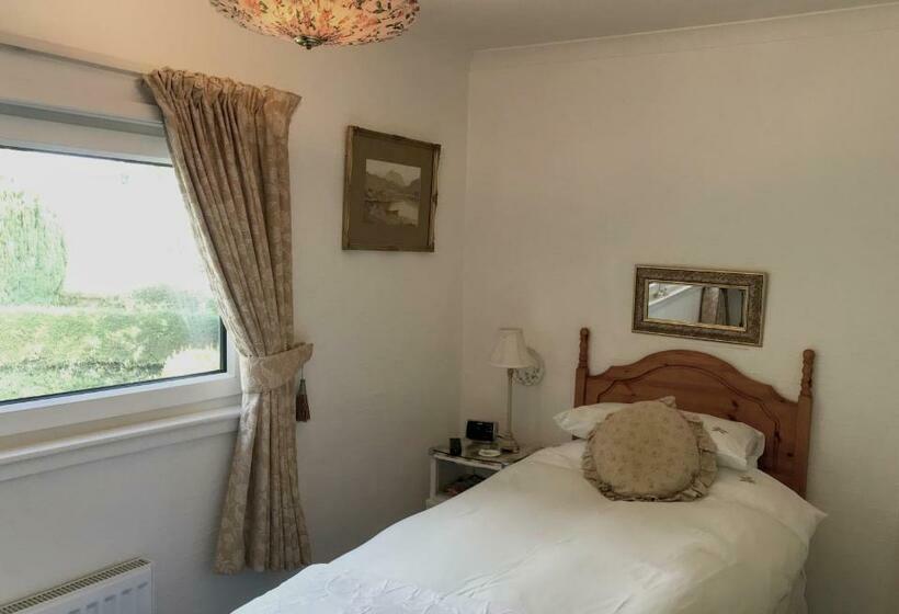 חדר סטנדרט יחיד, Holly House B&b