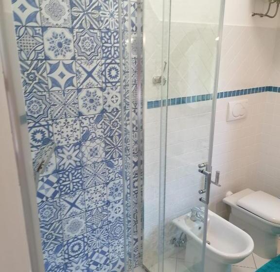 سوئیت جونیور با تراس, Villa Luisa B&b