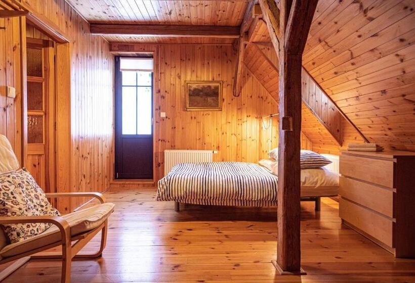 استودیوی استاندارد, Penzion Statek U Rajtrů