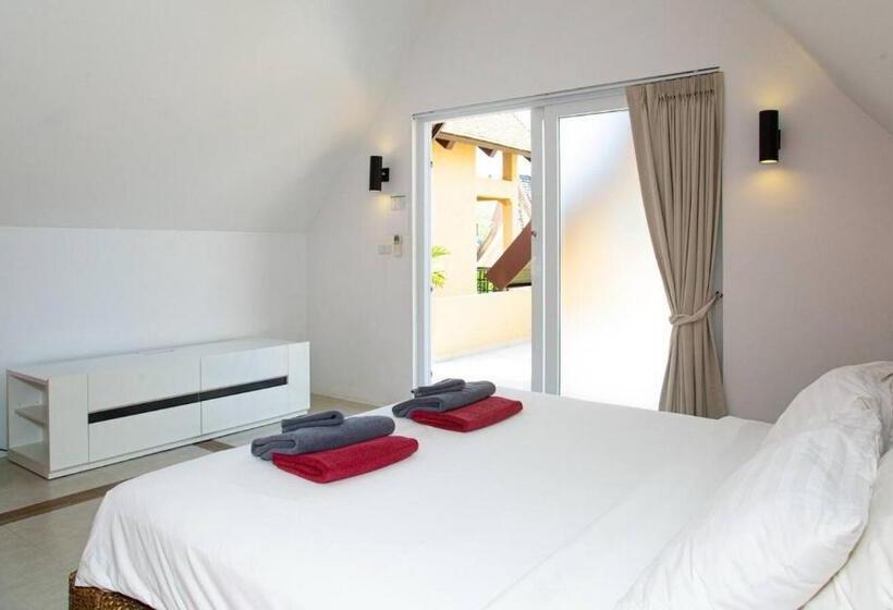 سوییت جونیور با چشم‌انداز دریا, Siam Royal Bay Beach Villa And Beachfront Apartments