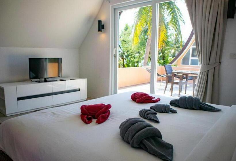 سوئیت جونیور با چشم‌انداز باغ, Siam Royal Bay Beach Villa And Beachfront Apartments