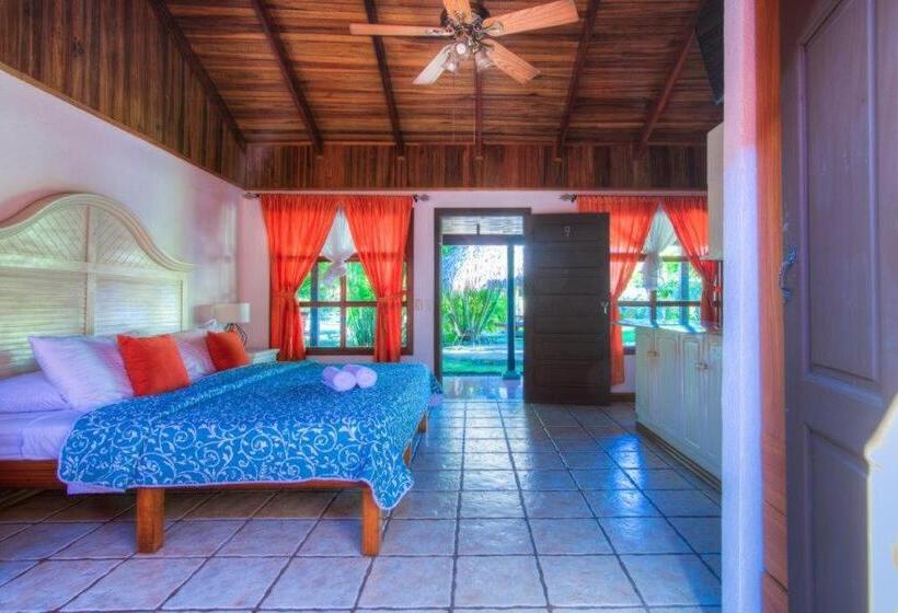 اتاق استاندارد با تخت بزرگ, Beach Break Resort