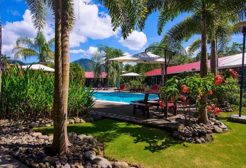اتاق خانوادگی, Beach Break Resort